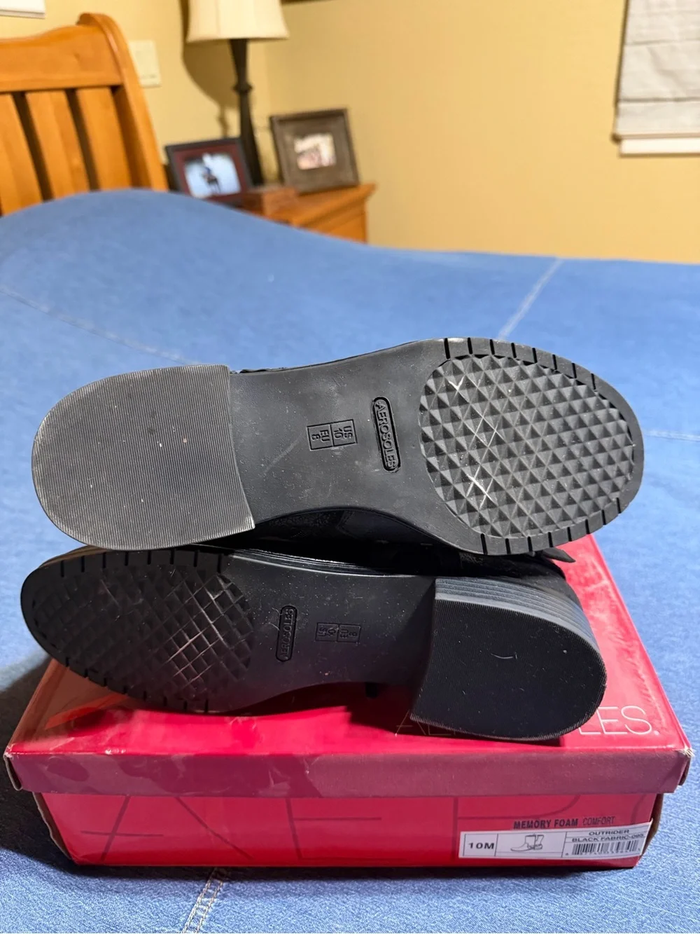 AEROSOLES Black Leather & Fabric Ankle Booties
